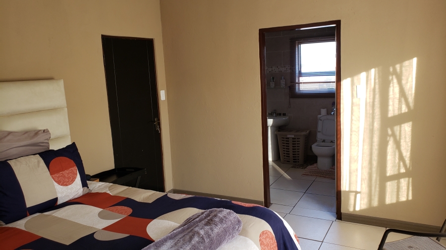 4 Bedroom Property for Sale in Tlhabane West North West